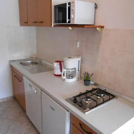 Appartement In With Terrace, Air Conditioning, Wi-fi, Dishwasher *