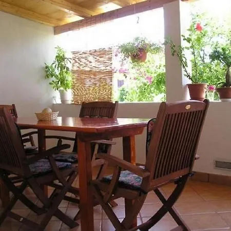 In With Terrace, Air Conditioning, Wi-fi, Dishwasher Hvar Town