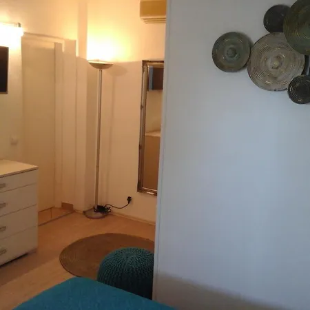 In With Terrace, Air Conditioning, Wi-fi, Dishwasher Hvar Town